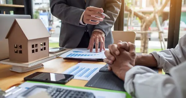 Is Real Estate Crowdfunding A Good Investment? Evaluate Real Estate Projects