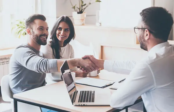 How To Deal With Multiple Offers From Tenants? Tenant Selection