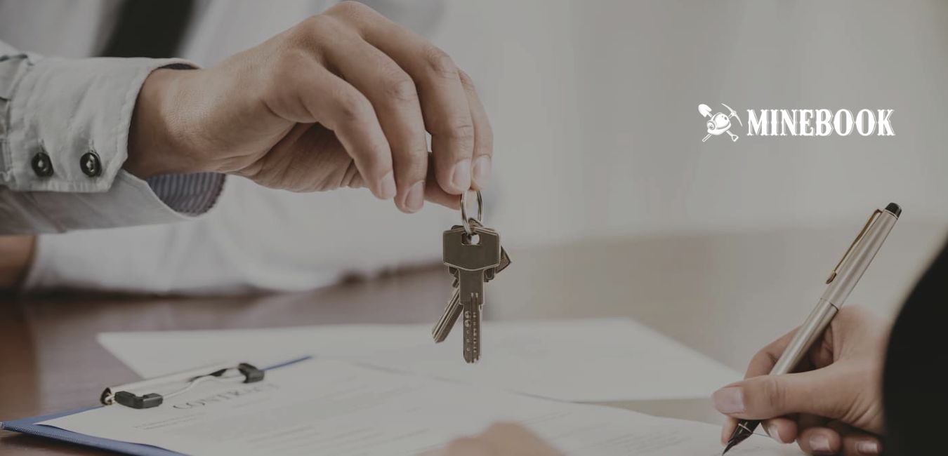 how long can a tenant stay after the lease expires