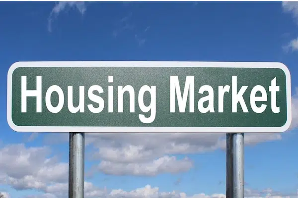 What Would Happen If the Housing Market Crashes? Causes of a Housing Market Crash