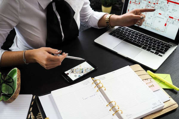 The Cost of Hiring a Property Manager: What You Need to Know Calculating the Return on Investment