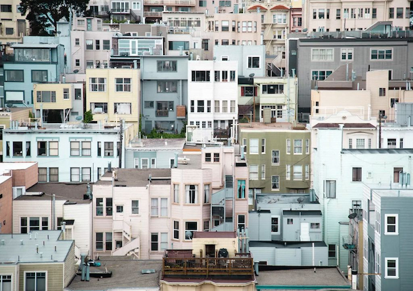 Tips for Dealing with Apartment Management Respecting Common Areas and Neighbors